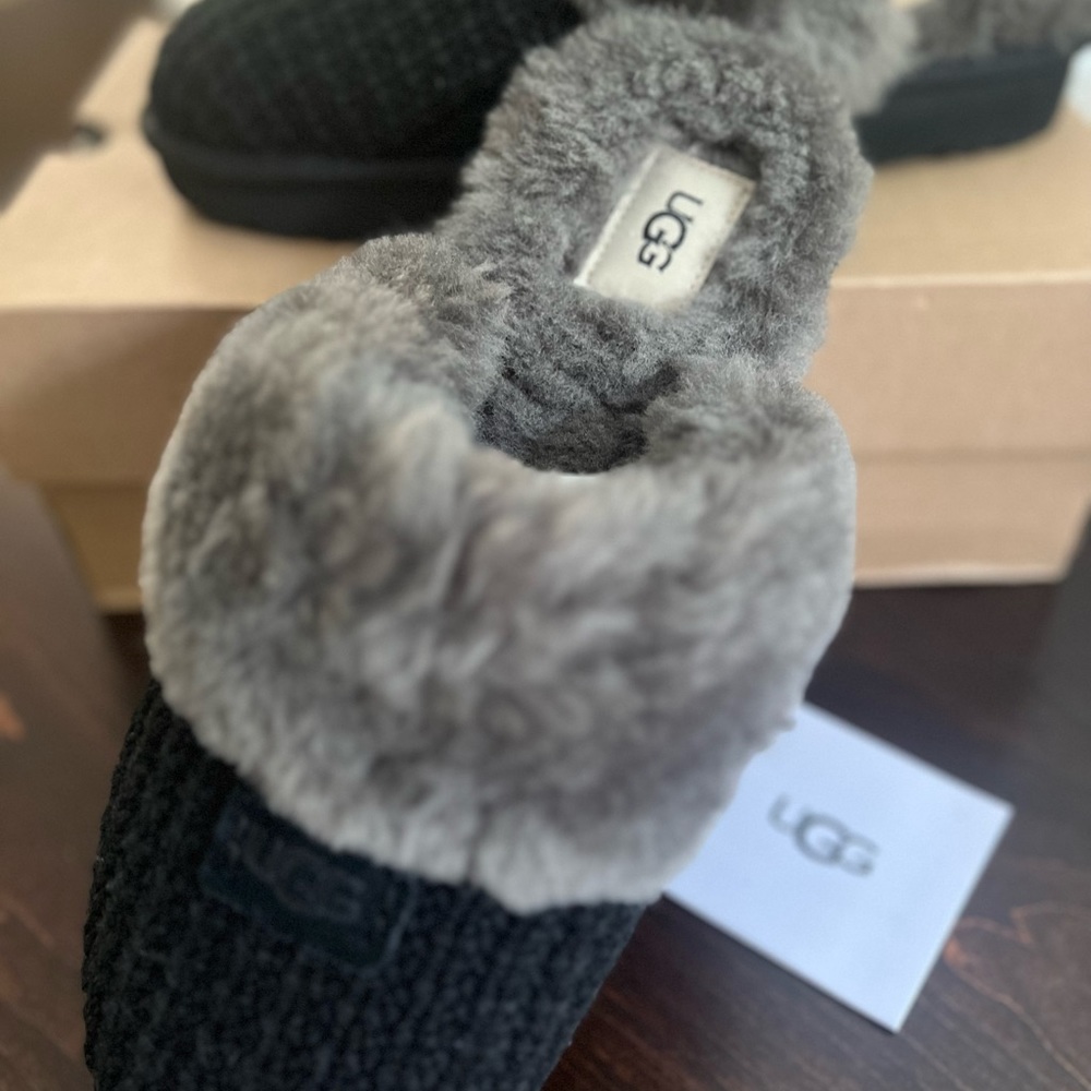 Beautiful and extremely confortable Original Uggs - Picture 11 of 11